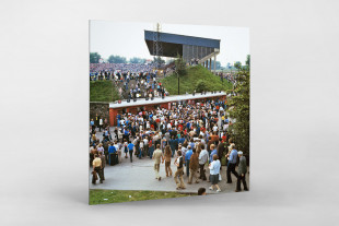 Vor dem Georg Melches Stadion 1978