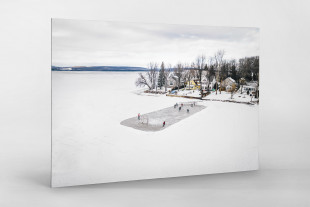 Wandbild: Eishockey im schneebedeckten Québec