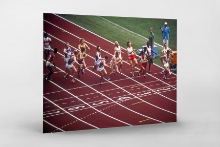 Stabwechsel 1972 - Sport Fotografien als Wandbilder - Leichtathletik Staffellauf Foto - NoSports Magazin 