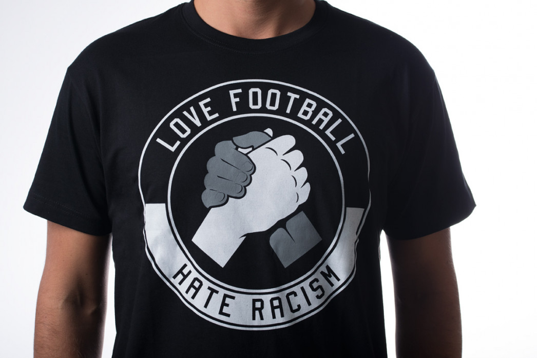 Love Football - Hate Racism schwarz - T-Shirt - Fußball - 11FREUNDE SHOP