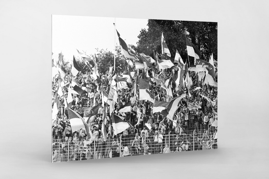 Bochum Fans 1971 als Direktdruck auf Alu-Dibond hinter Acrylglas