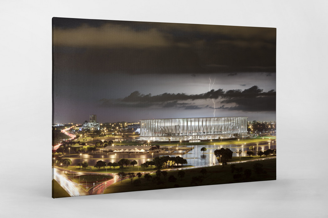 Estádio Nacional de Brasília am Abend als Leinwand auf Keilrahmen gezogen