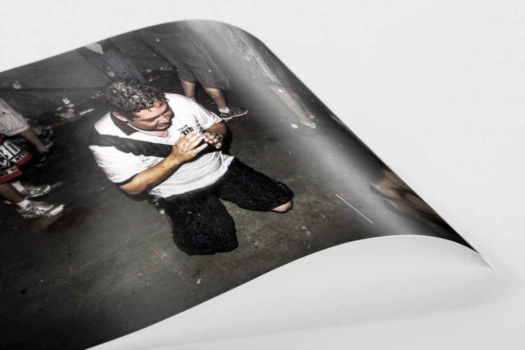 Ponte Preta Fan Praying And Crying als FineArt-Print