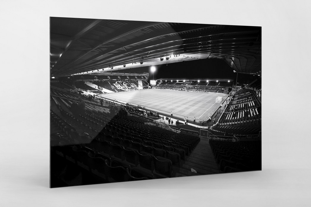 Blick in das St. Andrew’s Stadium (s/w) als Direktdruck auf Alu-Dibond hinter Acrylglas