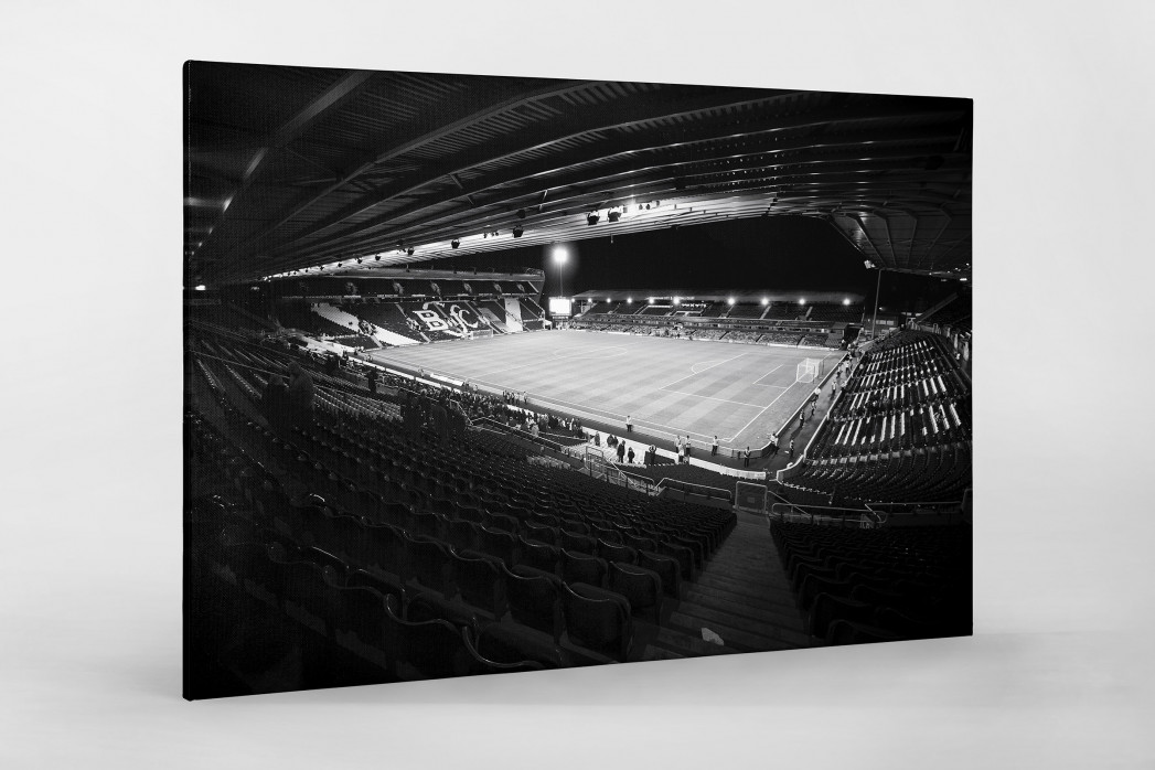 Blick in das St. Andrew’s Stadium (s/w) als Leinwand auf Keilrahmen gezogen