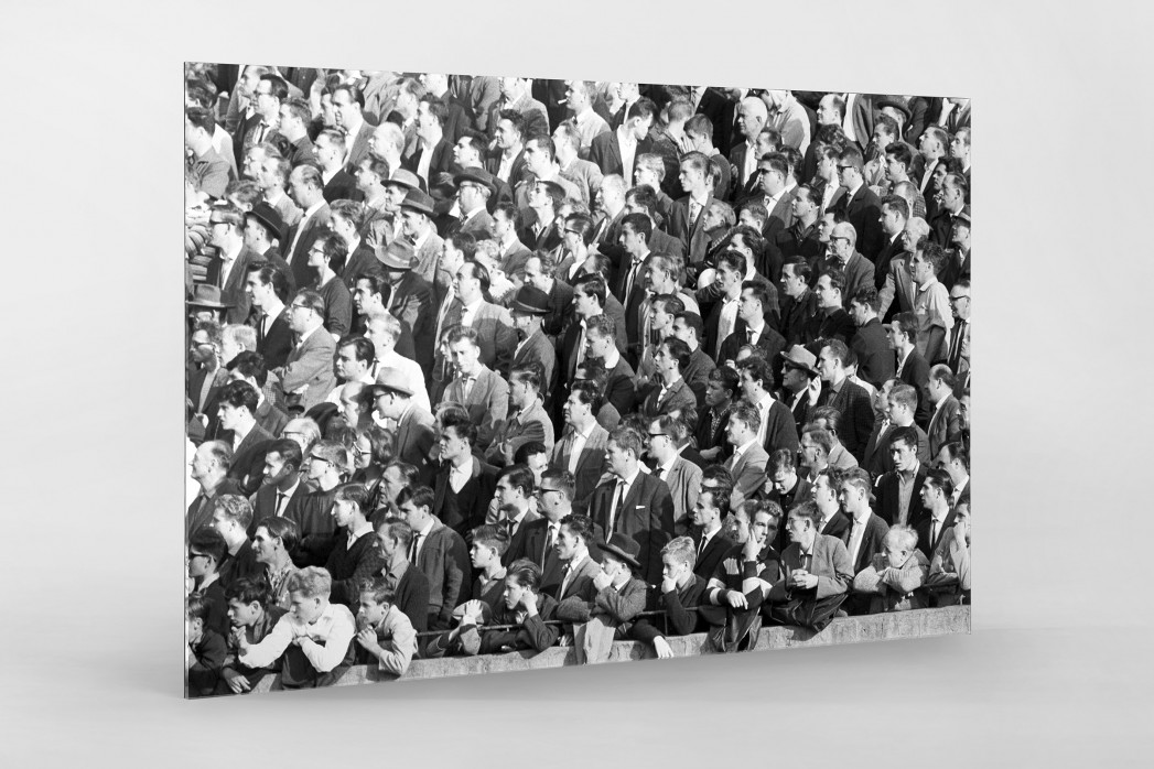 Zuschauer 1963 als Direktdruck auf Alu-Dibond hinter Acrylglas