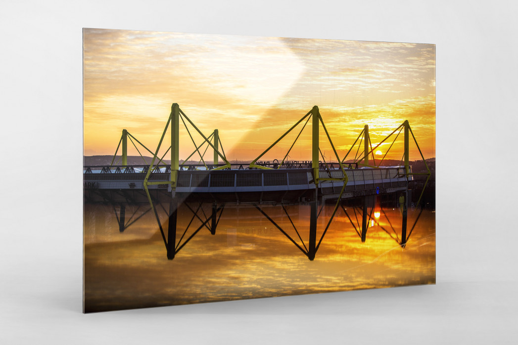 Signal Iduna Park bei Sonnenuntergang als Direktdruck auf Alu-Dibond hinter Acrylglas