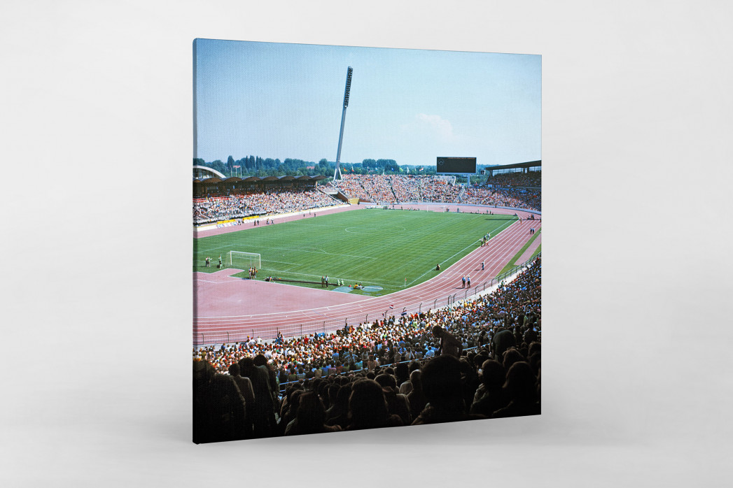 Niedersachsenstadion 1974 als Leinwand auf Keilrahmen gezogen