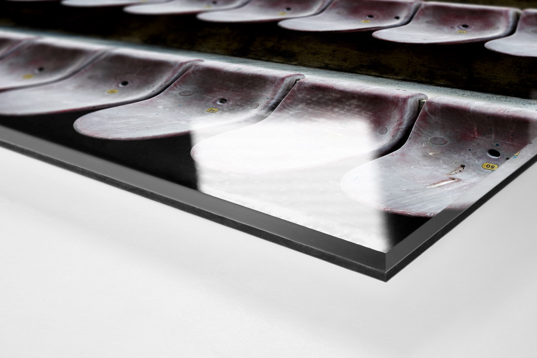 Sitzschalen in Pisa als Direktdruck auf Alu-Dibond hinter Acrylglas (Detail)