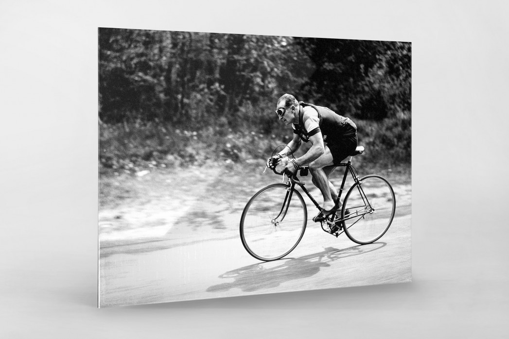 Mit Brille bei der Tour 1937 als Direktdruck auf Alu-Dibond hinter Acrylglas