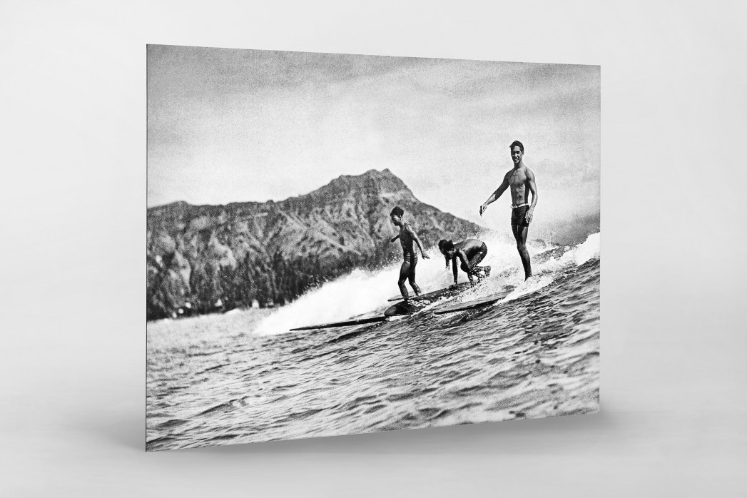 Surfen in Honolulu als auf Alu-Dibond kaschierter Fotoabzug