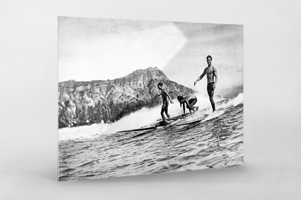 Surfen in Honolulu als Direktdruck auf Alu-Dibond hinter Acrylglas