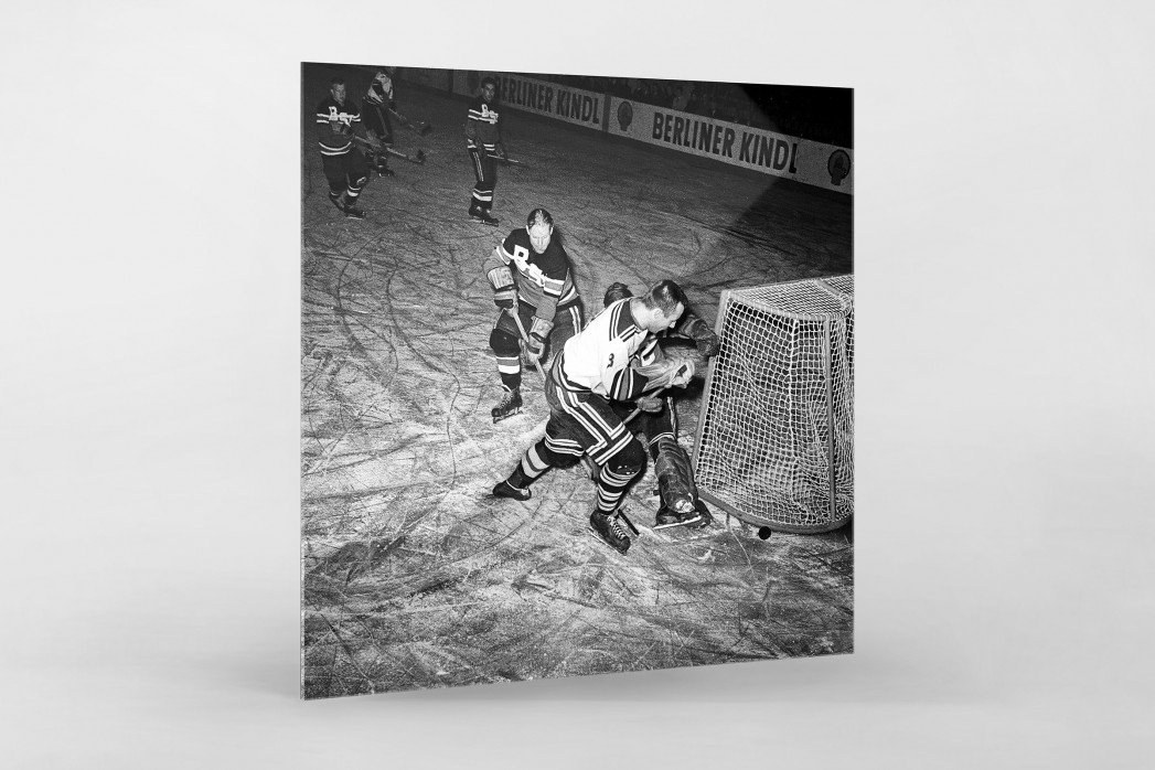 Eishockey in Berlin 1961 als Direktdruck auf Alu-Dibond hinter Acrylglas