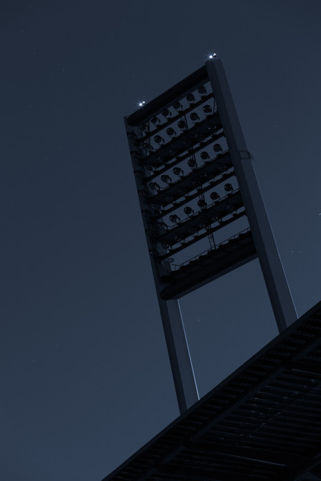 Stadien bei Nacht - Weserstadion (2) 11FREUNDE SHOP - Fußball Foto Wandbild Poster