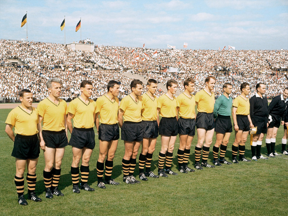 BVB im Neckarstadion - 11FREUNDE BILDERWELT