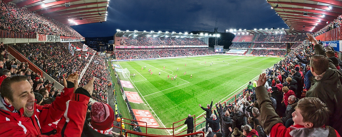 Lüttich - Stadion Wandbild Maurice-Dufrasne-Stadion - 11FREUNDE SHOP