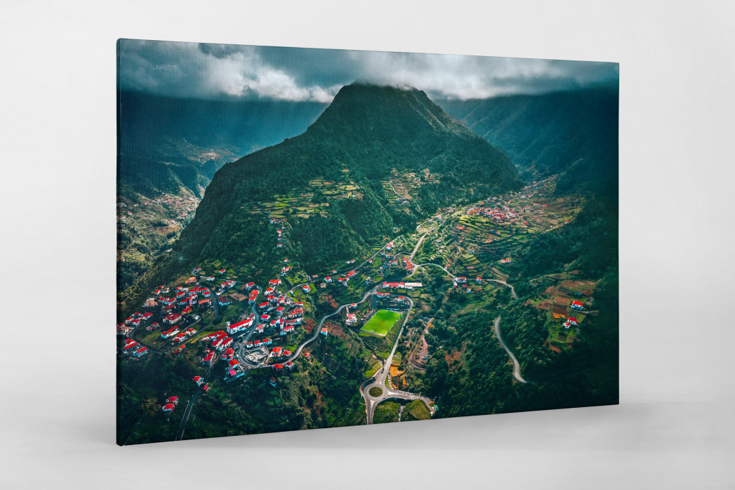 Im Hochland von Madeira - Fußballplatz Portugal - Wandbild