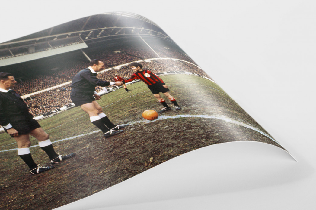 Shakehands mit dem Referee - Foto vom League Cup Finale 1970
