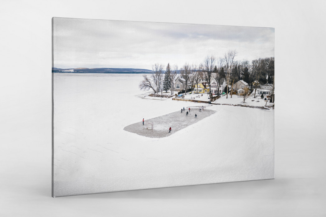 Wandbild: Eishockey im schneebedeckten Québec