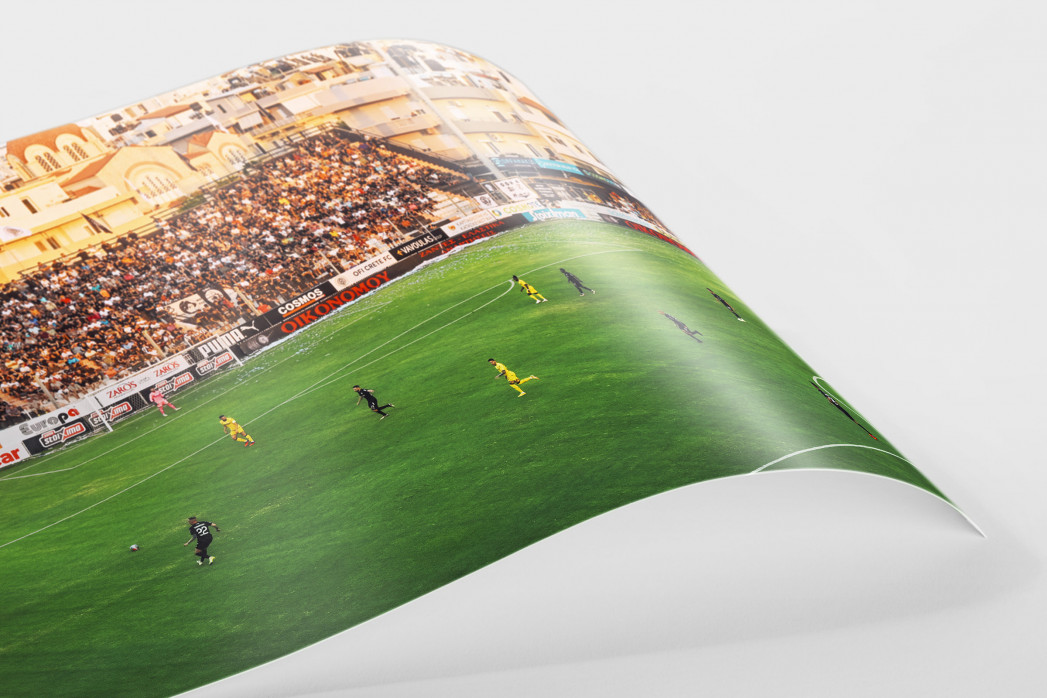 Auf Kreta im Theodoros-Vardinogiannis-Stadion - Akis Katsoudas - Die ganze Welt ist ein Spielfeld