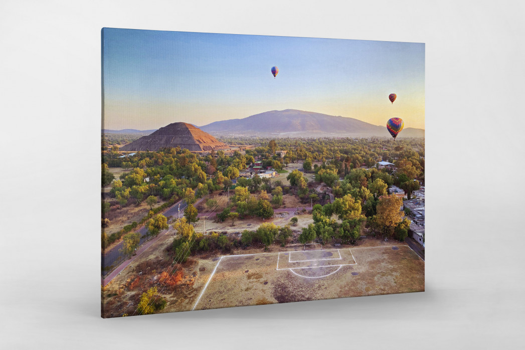 Fußballplatz und Heißluftballons - Wandbild - 11FREUNDE SHOP