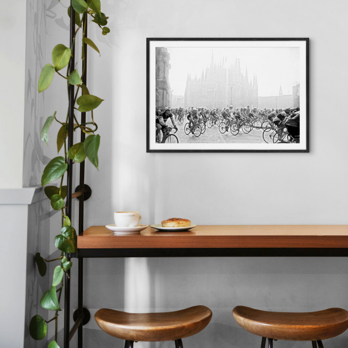 Am Mailänder Dom - Sport Fotografien als Wandbilder - Radsport Foto bestellen - NoSports Magazin - 11FREUNDE SHOP