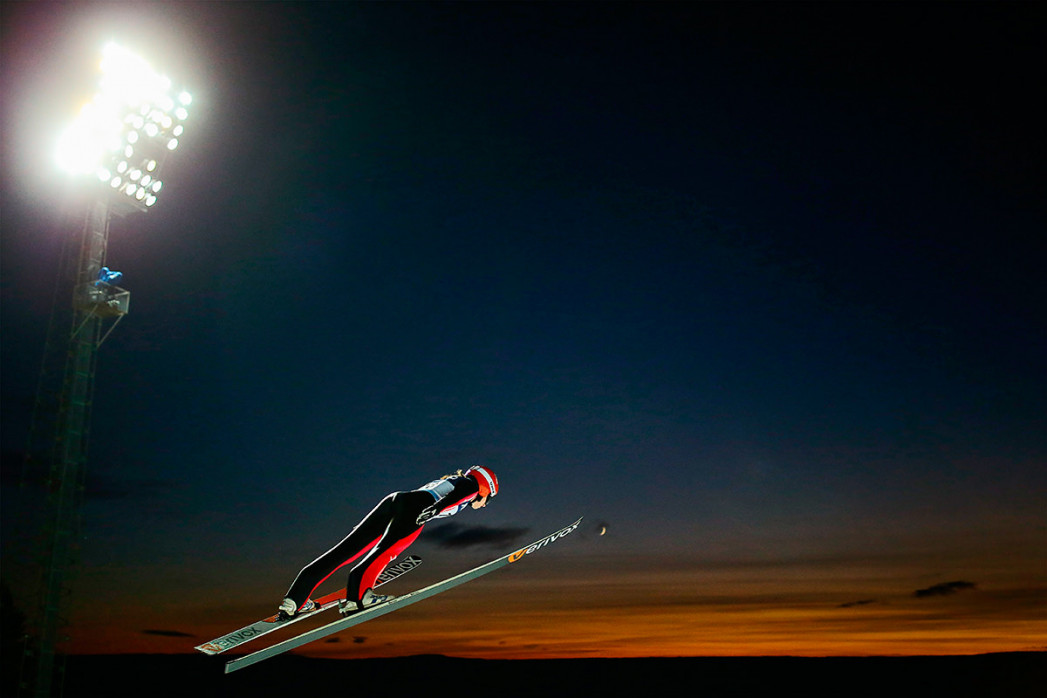 Skisprung in den Himmel von Lillehammer - Sport Fotografien als Wandbilder - Wintersport Foto - NoSports Magazin 
