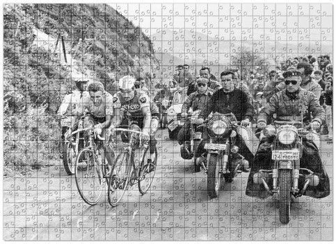 Puzzle: Mit motorisierter Presse bei der Tour 1964