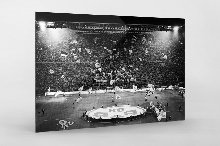 Gelbe Wand und Spielfeld - Fußball Wandbild - 11FREUNDE SHOP