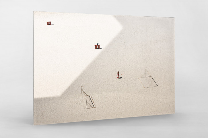 Kicken im Sand von Rio - Fussball Wandbild - 11FREUNDE SHOP