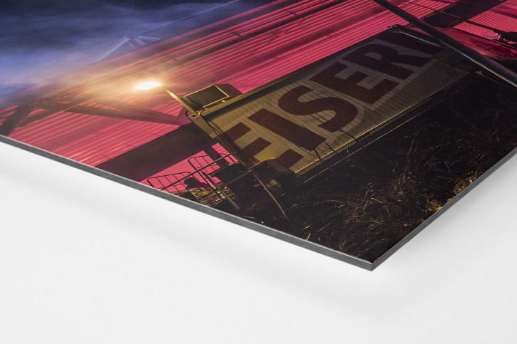 Red Light Special an der Alten Försterei - Bengalische Feuer 1. FC Union Berlin - Foto als Wandbild