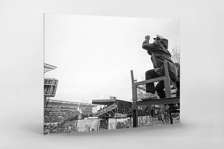 Jubel draußen am Millerntor - Olaf Tamm - FC St. Pauli - 11FREUNDE SHOP