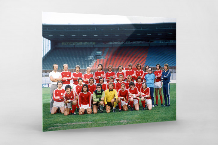 Kickers Offenbach Mannschaftsfoto 1975/76 - 11FREUNDE BILDERWELT
