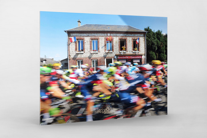 Vorbei an der Fleischerei bei der Tour 2015