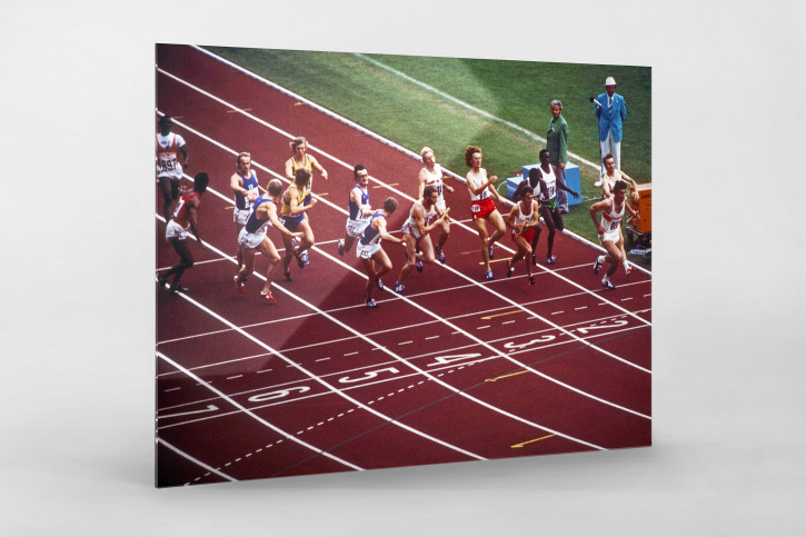 Stabwechsel 1972 - Sport Fotografien als Wandbilder - Leichtathletik Staffellauf Foto - NoSports Magazin 