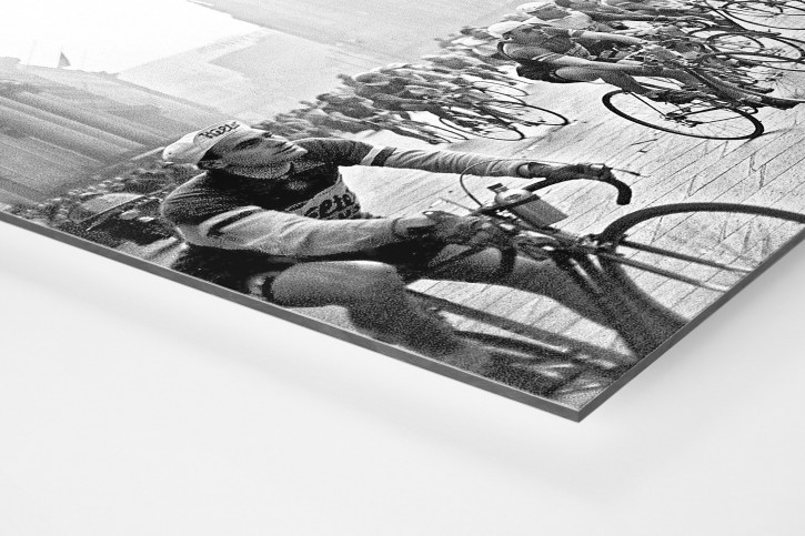 Am Mailänder Dom - Sport Fotografien als Wandbilder - Radsport Foto bestellen - NoSports Magazin - 11FREUNDE SHOP