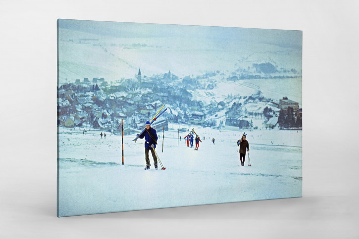 Rauf den Berg - Sport Fotografie als Wandbild - Wintersport Foto - NoSports Magazin 