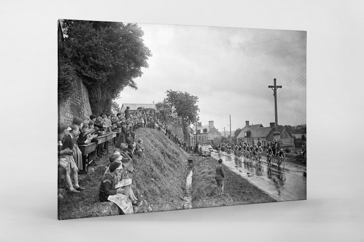 Schüler schauen die Tour 1958 - Sport Fotografien als Wandbilder - Radsport Foto - NoSports Magazin 