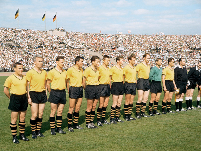 BVB im Neckarstadion - 11FREUNDE BILDERWELT