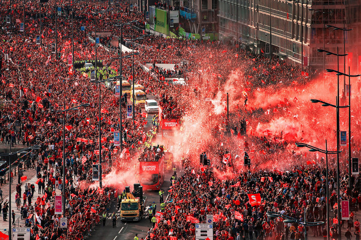 Liverpool feiert (3)
