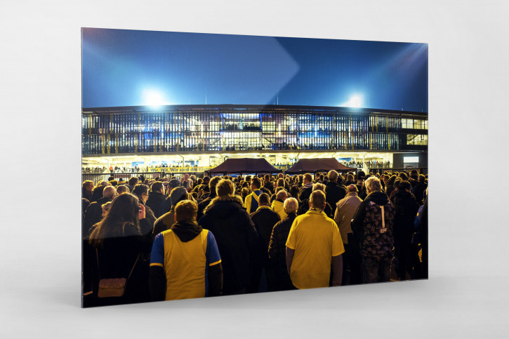 Zuschauerandrang im Eintracht-Stadion