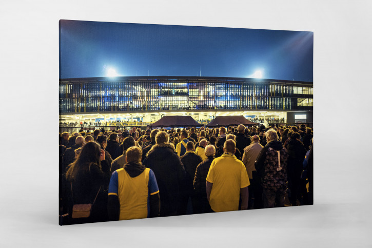 Zuschauerandrang im Eintracht-Stadion