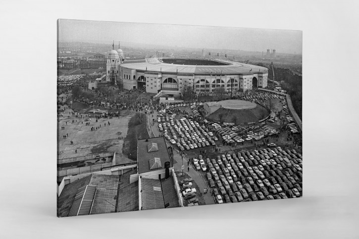 Vor dem Wembley-Stadion 1971