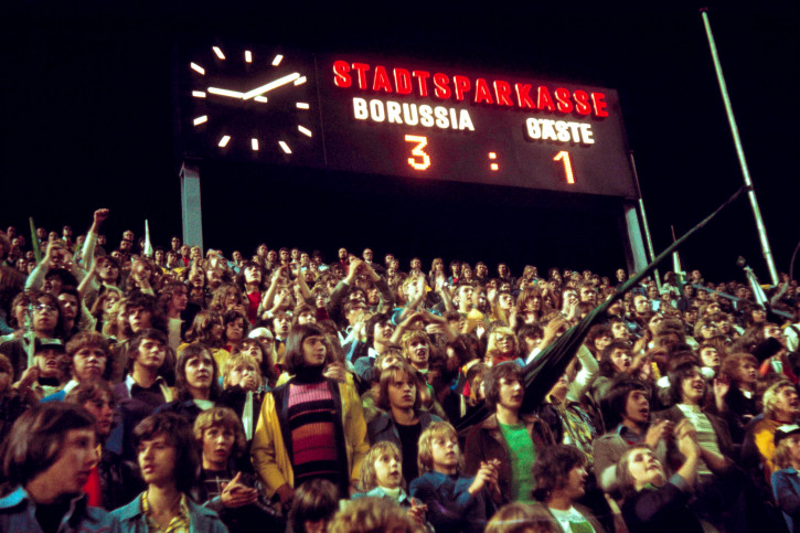 Anzeigetafel auf dem Bökelberg 1974 - Wandbild Borussia Mönchengladbach