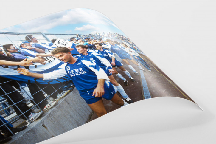 Sechzger klatschen ab - Wandbild 1860 München Stadion an der Grünwalder Straße