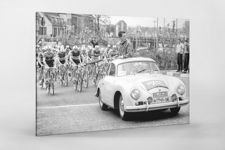 Fahrerfeld hinter Startwagen - Wandbild Radsport Deutschland-Rundfahrt 1961