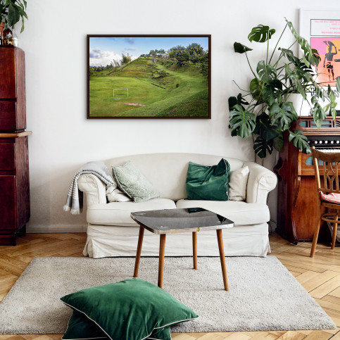 Wandbild: Pablo Escobars Bolzplatz unweit der Finca „La Manuela“ - Jessica Yurinko - 