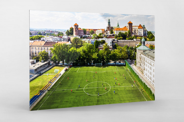 Fußballplatz in Krakau - Piotr Kogut - Die ganze Welt ist ein Spielfeld