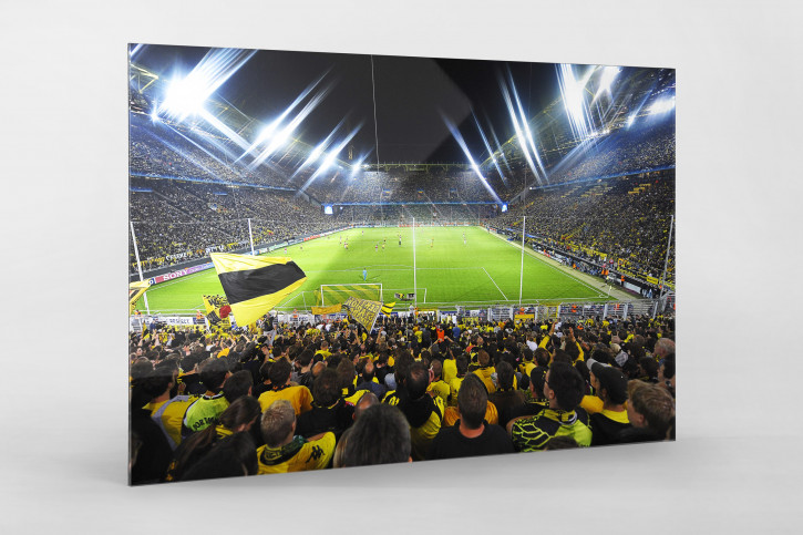 Flutlichtspiel in Dortmund von der Südtribüne aus - Wandbild