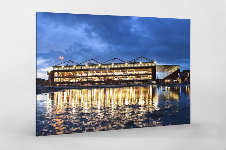 Vor dem Millerntor-Stadion 2018 - Wandbild